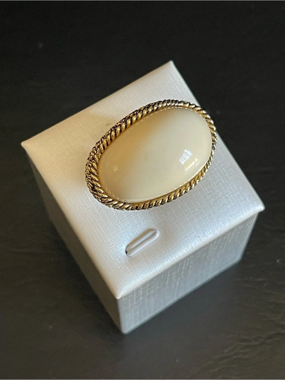Vintage Gold-Tone Cream Cabochon large dome Ring